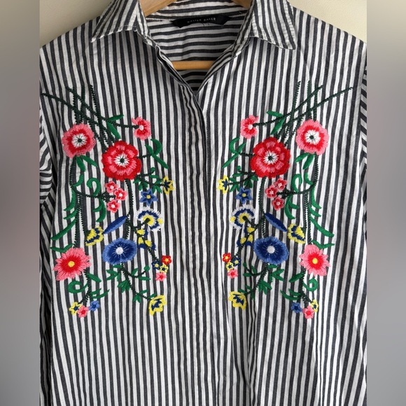 Walter Baker Becca Tunic Black/White Striped Floral Embroidered SEE MEAS. Flaw - Picture 3 of 10